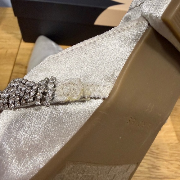 Women’s Size 11 Silver/Pewter Dressy Flats - Picture 9 of 9